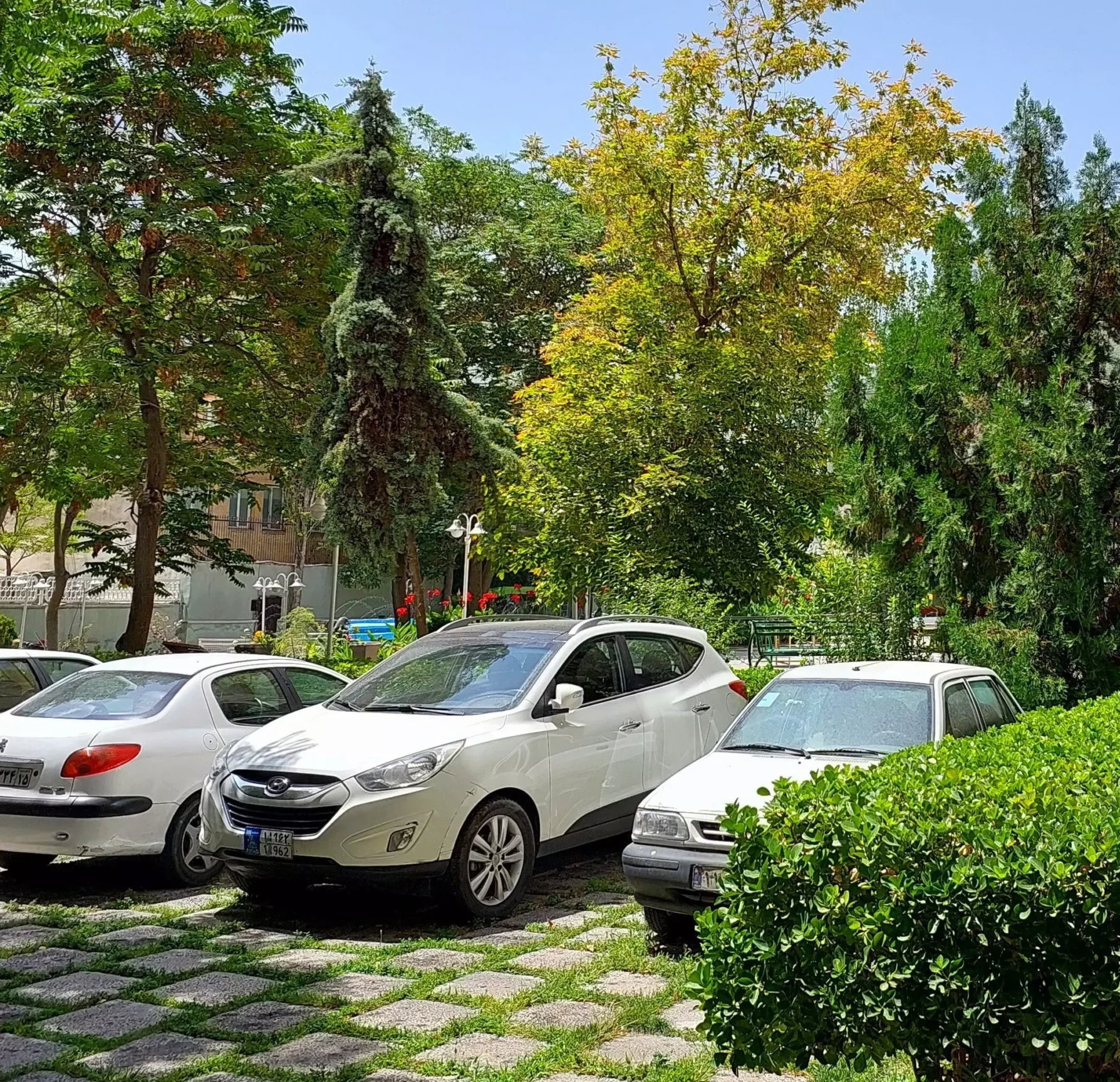 پارکینگ اختصاصی هتل بین المللی تبریز